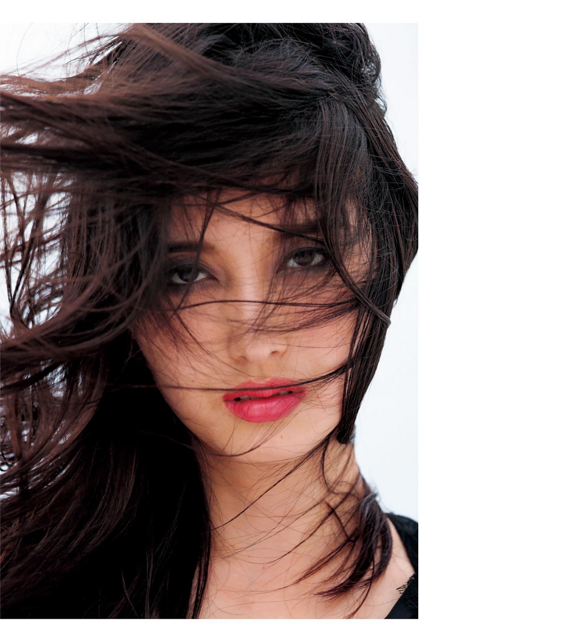 橋本マナミ写真集 『MANAMI BY KISHIN』(2014.12.08)